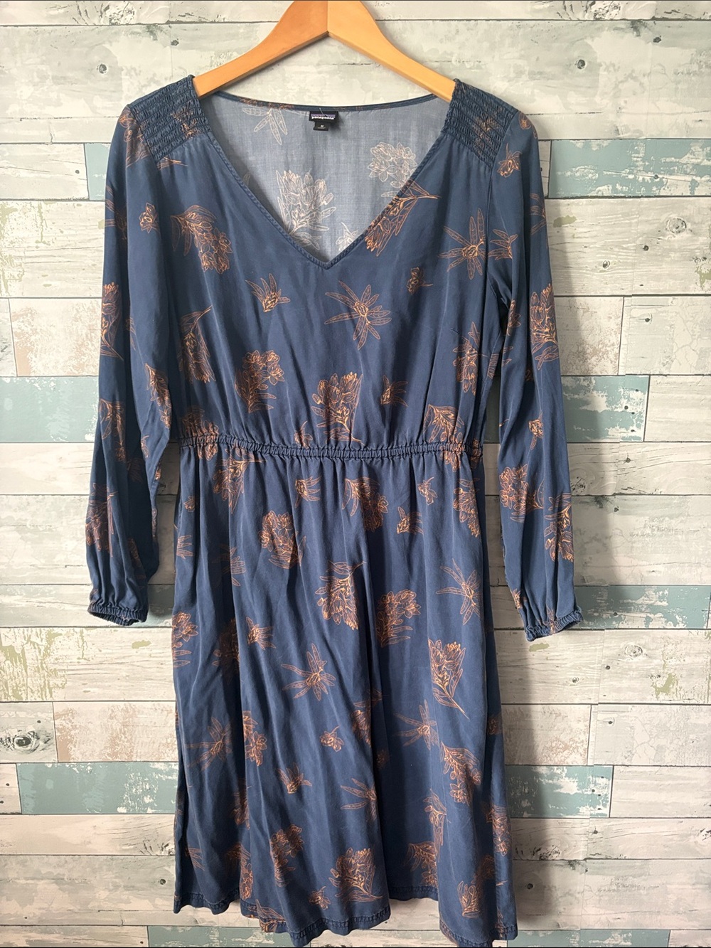 Patagonia Blue V-Neck Long Sleeve Floral Dress